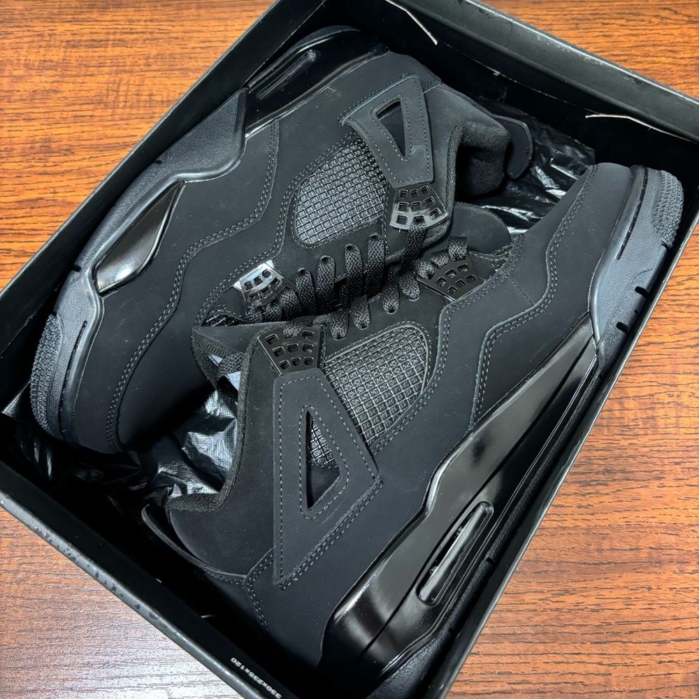 Jordan 4 Retro Black Cat (2020 Version) -Men’s Athletic Shoes Sneakers - Picture 6 of 6